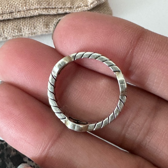 💚Interlocking G Ring - Size 12 (US size 6)💚 - Picture 3 of 6